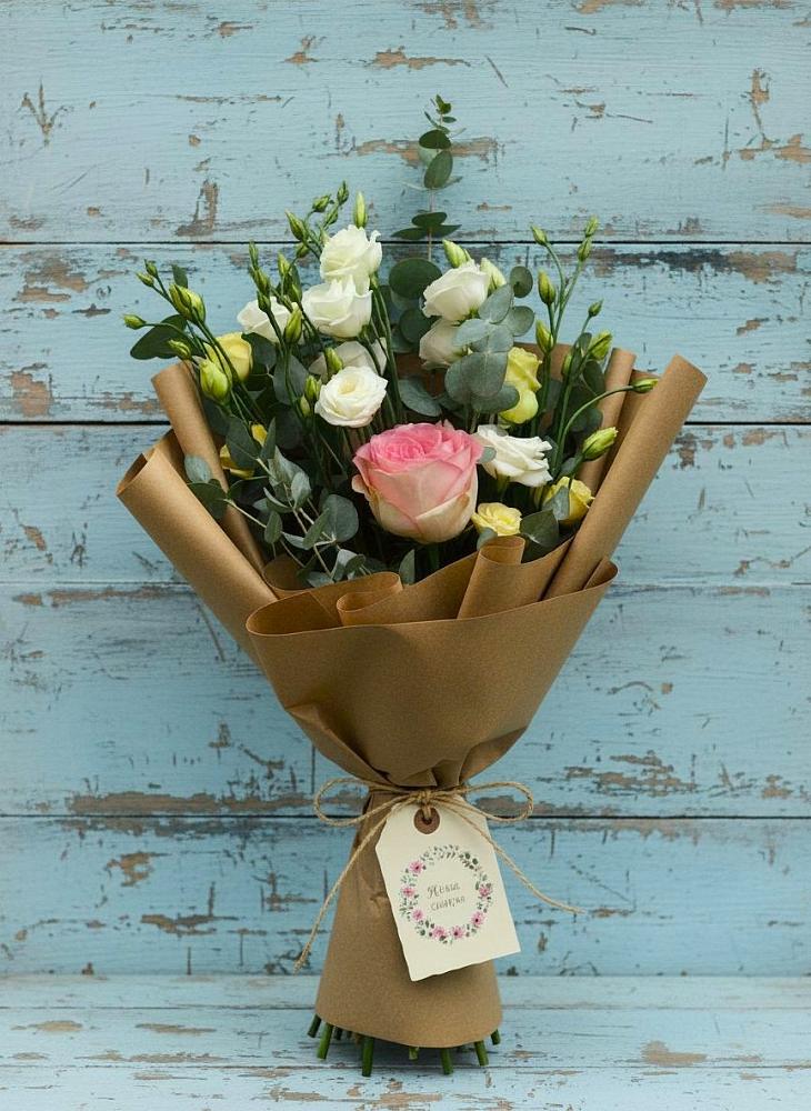 Букет цветов из: Розы и Лизиантусы в ЗЯБ Набережные Челны