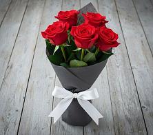Букет 5 Красных роз Эдлесс Лав в ЗЯБ Набережные Челны