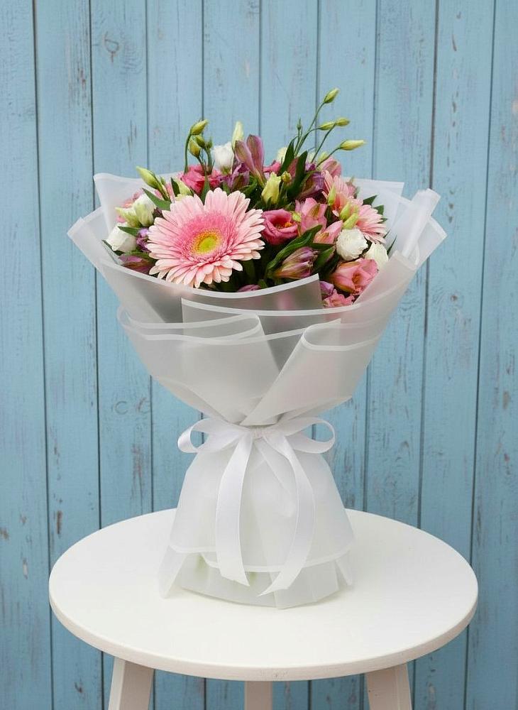 Букет цветов из: Герберы, Альстромерии и Лизиантусы в ЗЯБ Набережные Челны