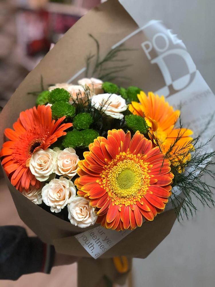 Букет цветов из: Герберы, Хризантемы и Розы в ЗЯБ Набережные Челны