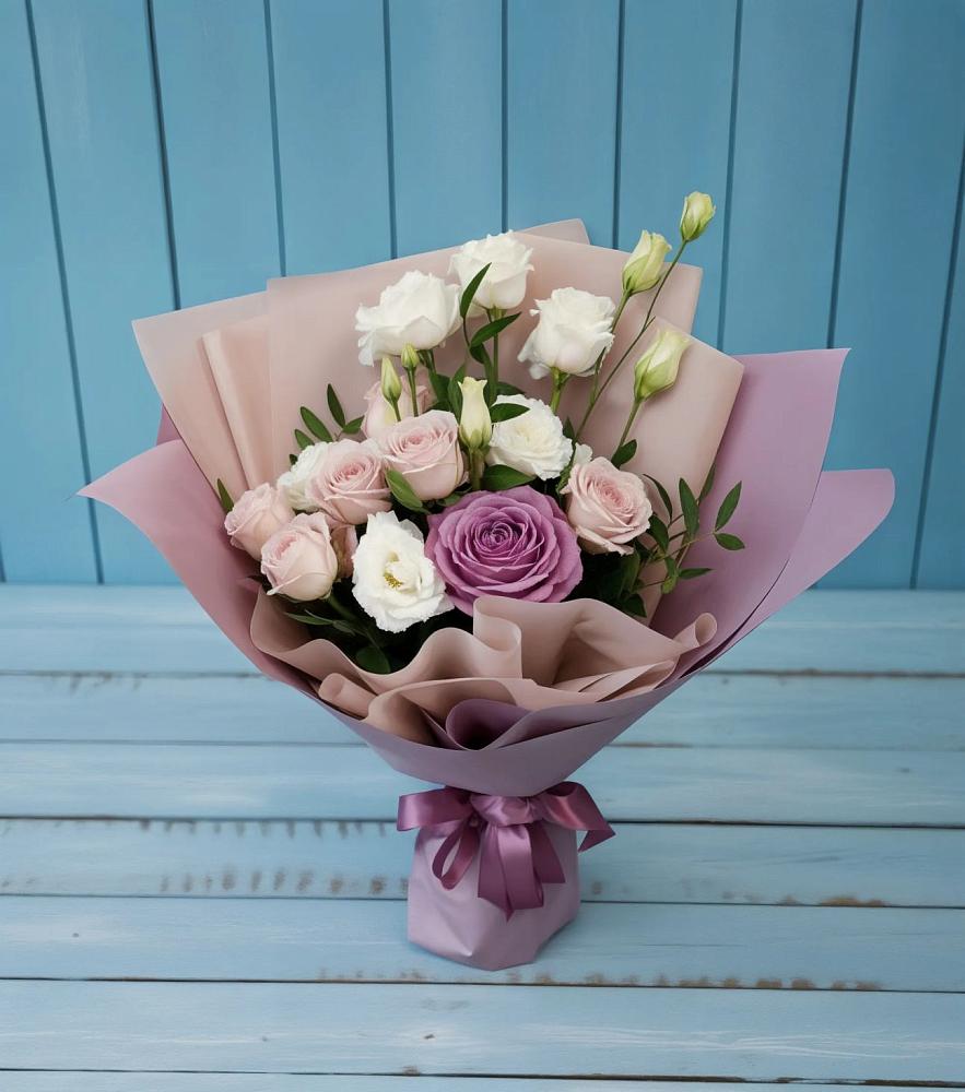 Букет цветов из: Розы и Лизиантусы в ЗЯБ Набережные Челны